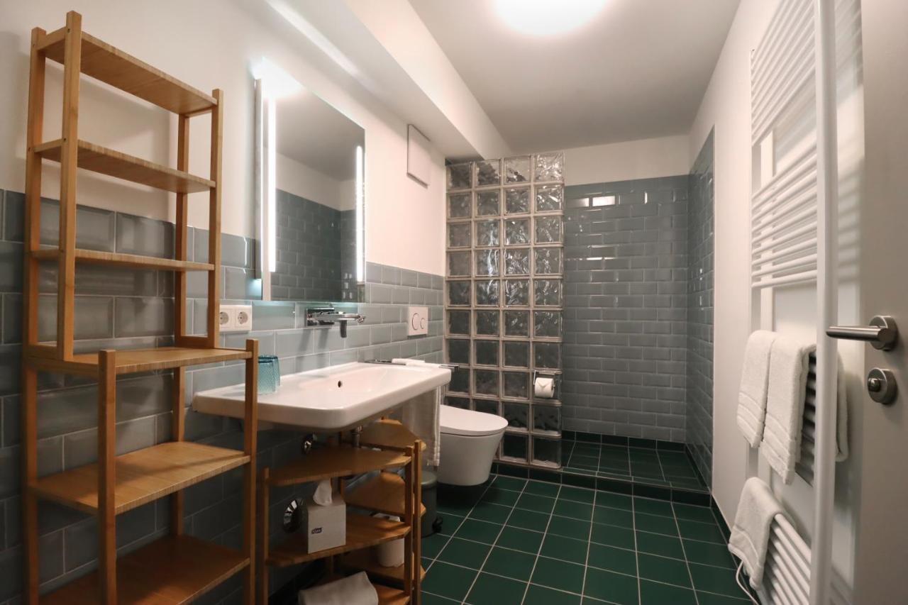 S12 - Boardinghouse By Hotel Trezor ジンゲン エクステリア 写真